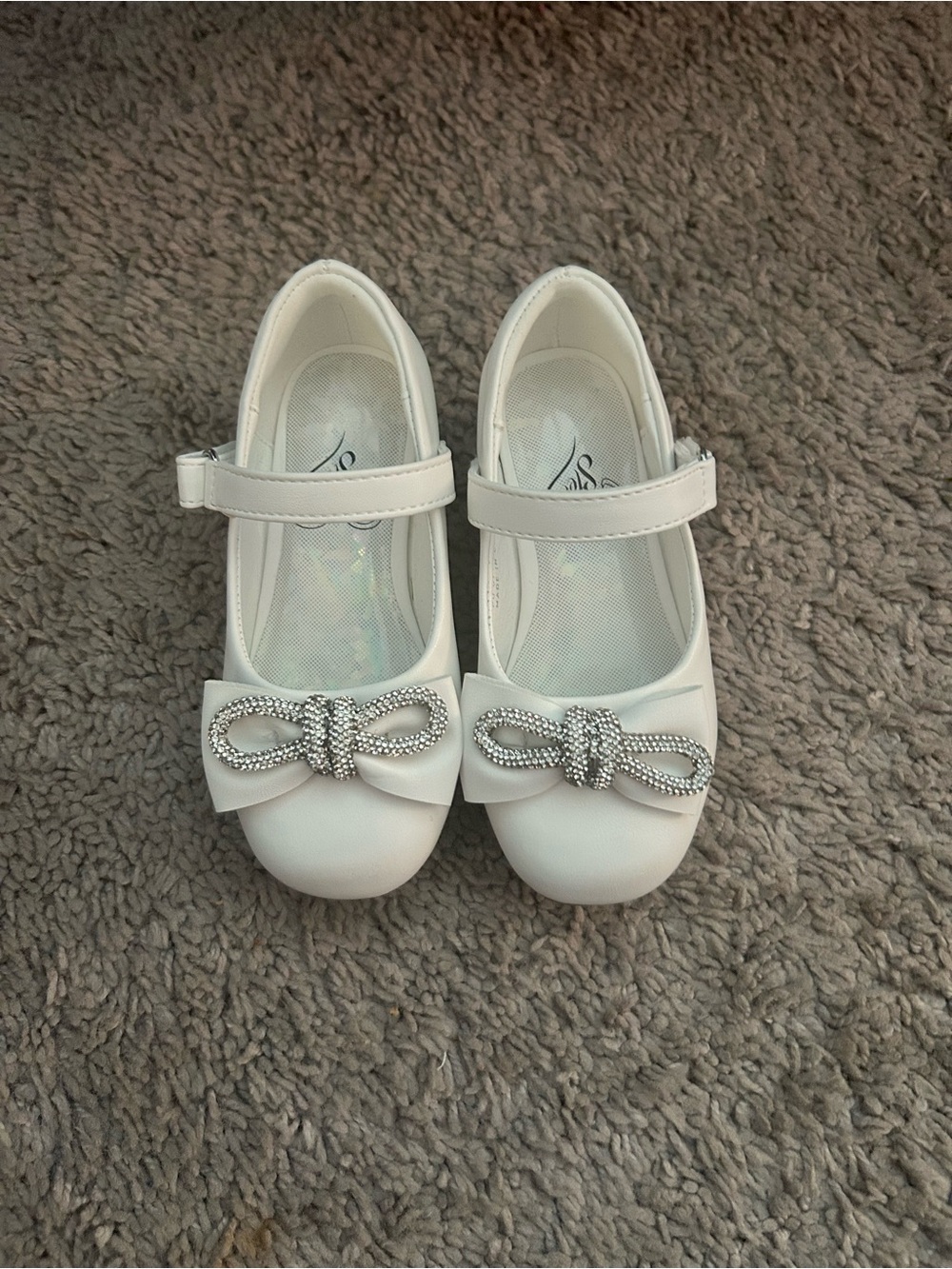 Girls White Mary Jane Dress Shoes with Rhinestone Bow Accent